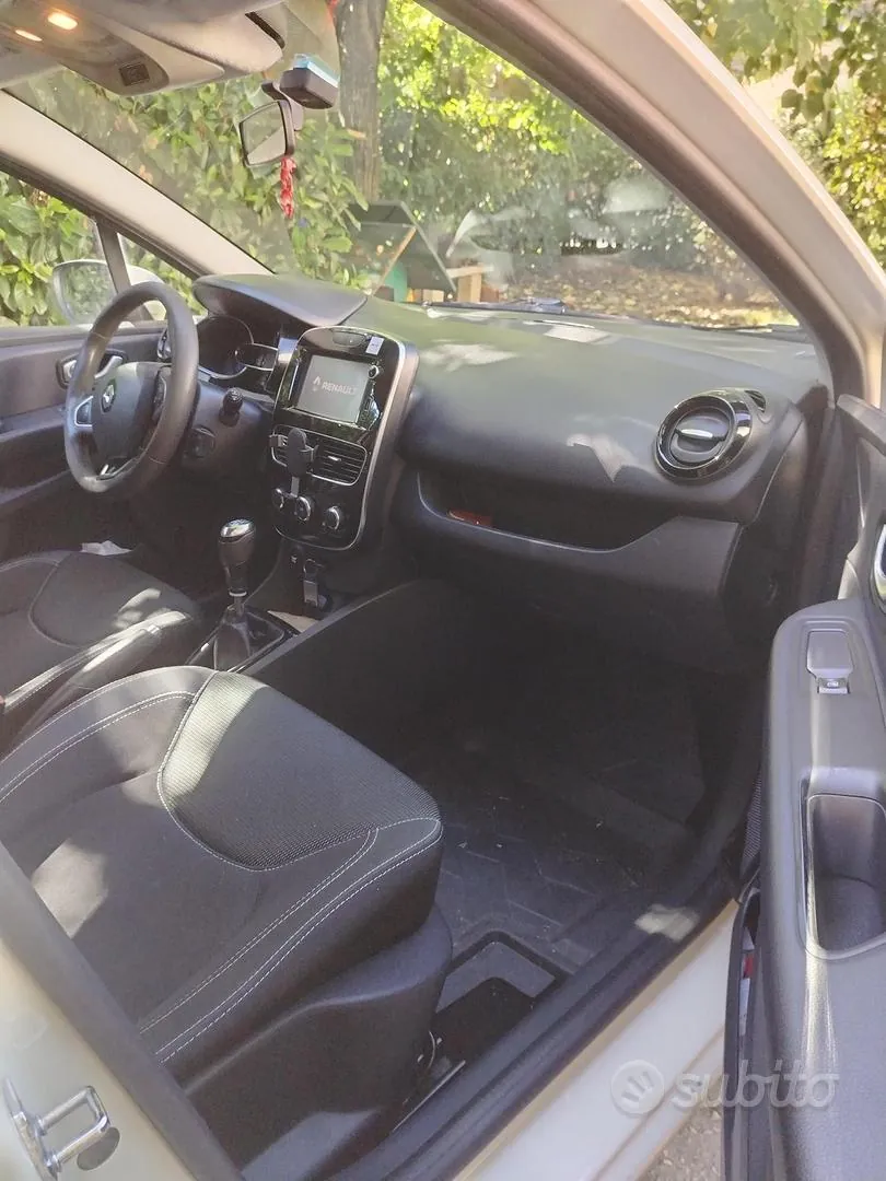 Renault Clio 2017 photo 3