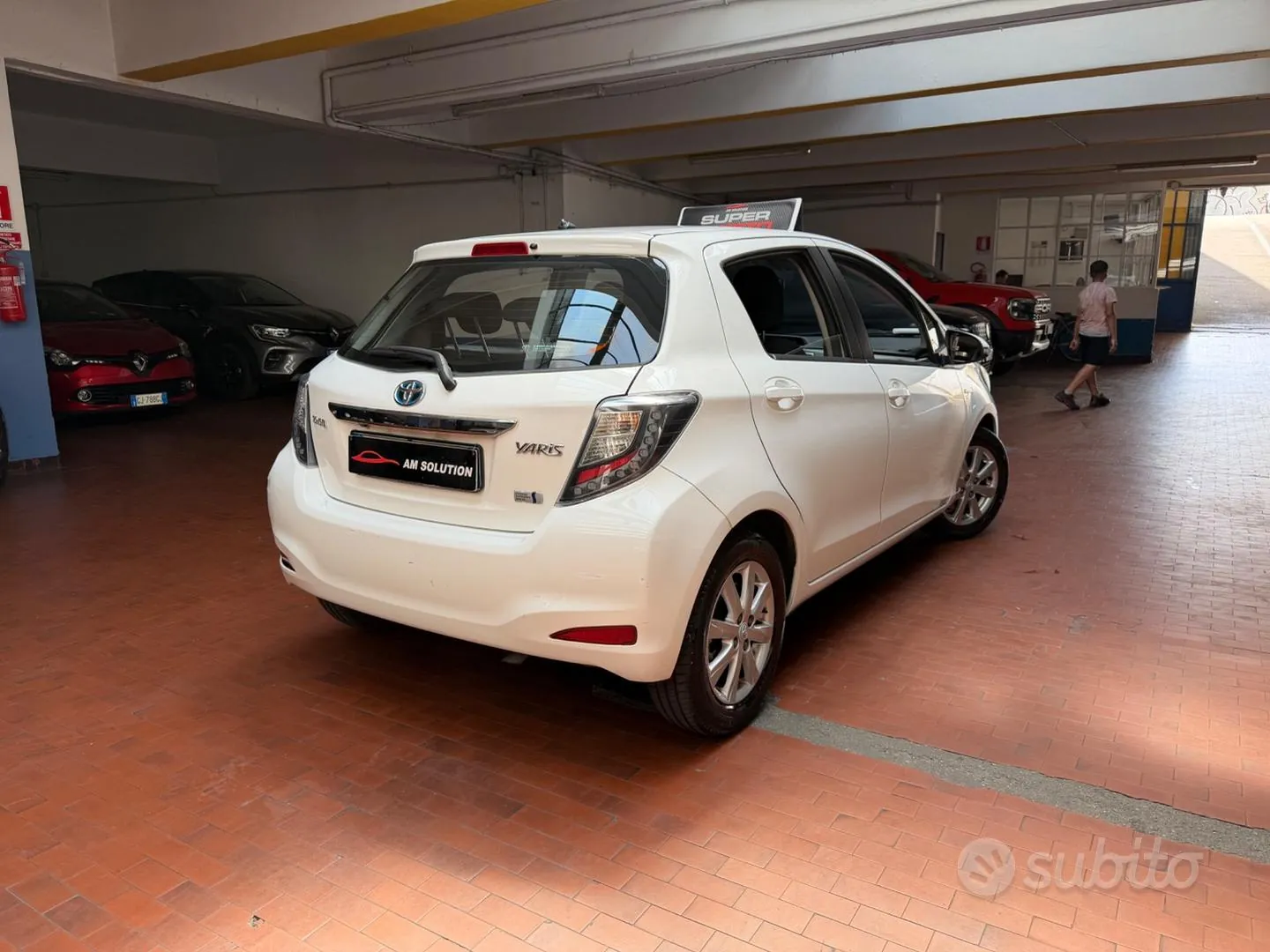 Toyota Yaris 2013 photo 3