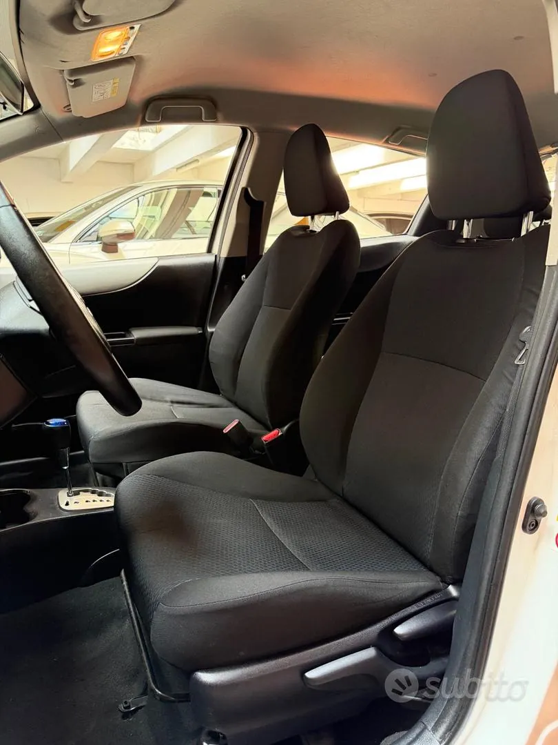 Toyota Yaris 2013 photo 5