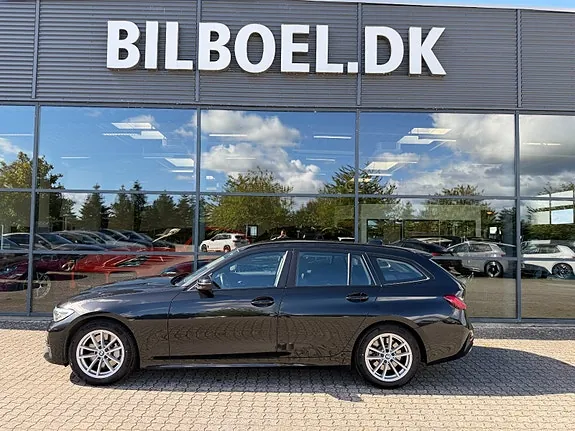 BMW 330I 2020 photo 3