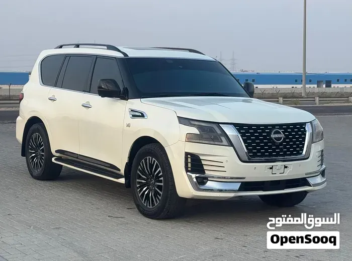 Nissan Patrol 2014 photo 2