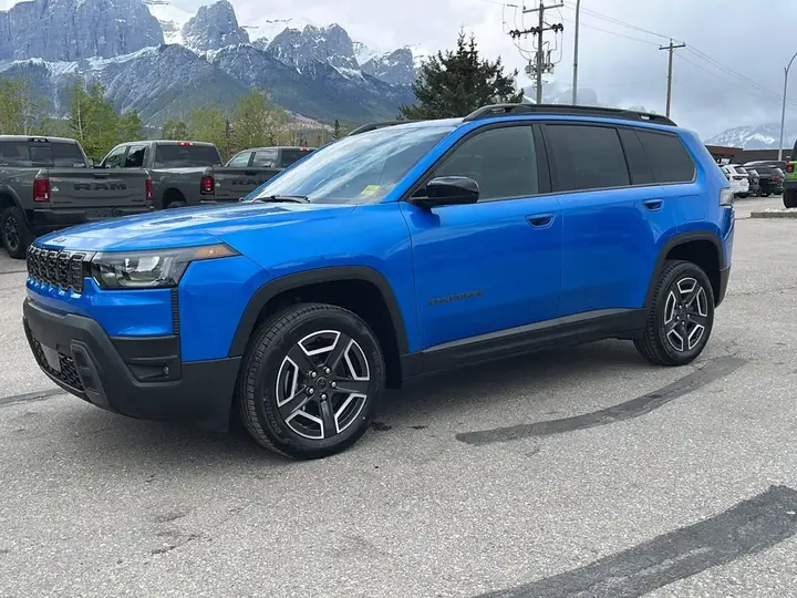 Jeep Cherokee 2026 photo 3