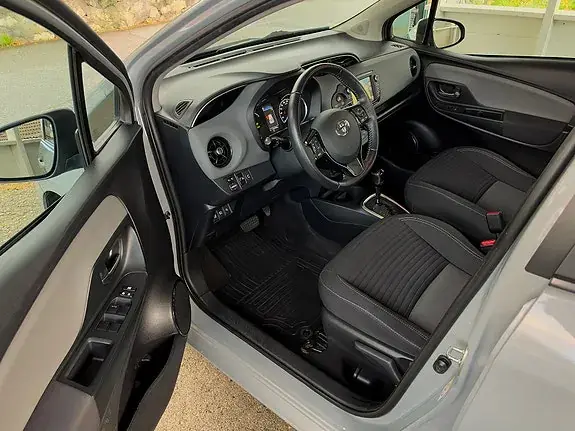 Toyota Yaris 2018 photo 5