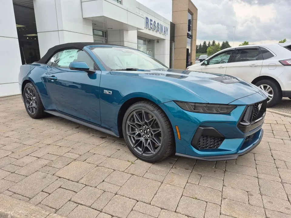Ford Mustang 2026 photo 3