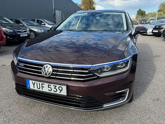 Volkswagen Passat 2018 photo 2