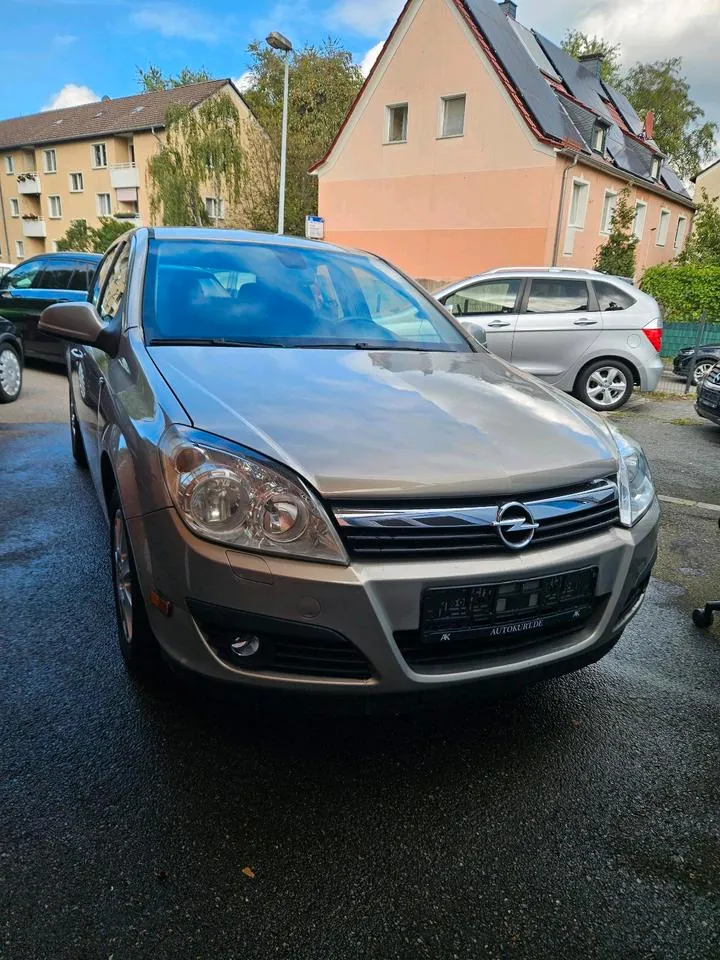 Opel Astra H