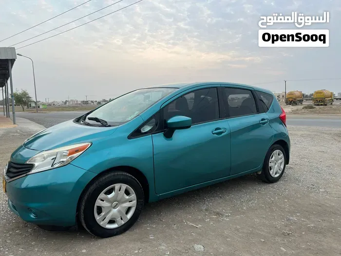Nissan Versa 2015 photo 2