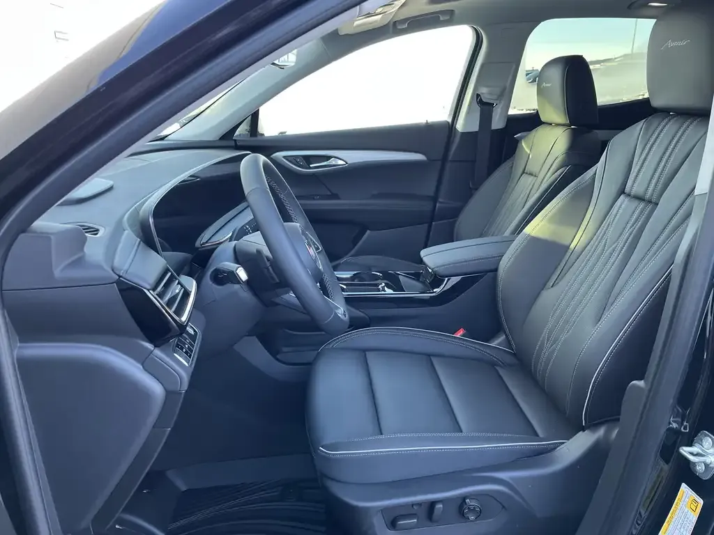 Buick Envision 2026 photo 5