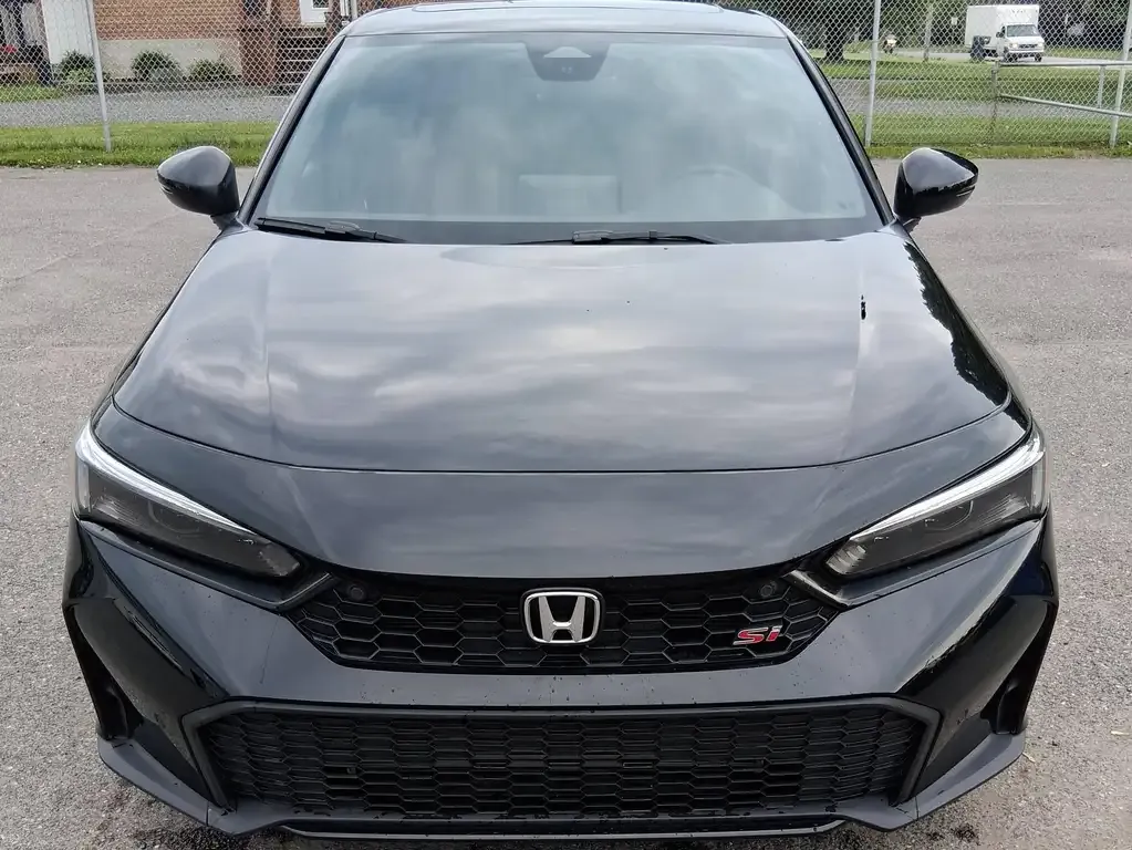 Honda Civic 2026 photo 2
