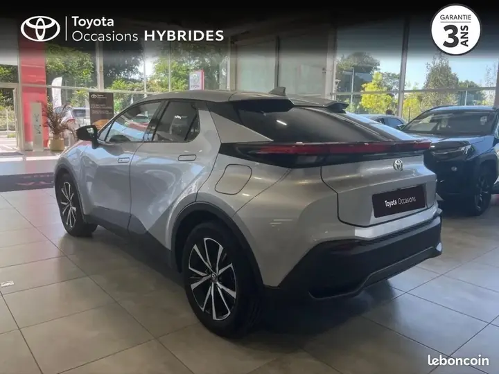 Toyota C-Hr 2025 photo 3