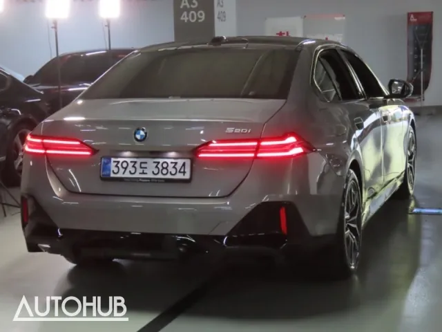 BMW 5 Series 2025 photo 3