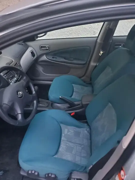 Nissan Almera