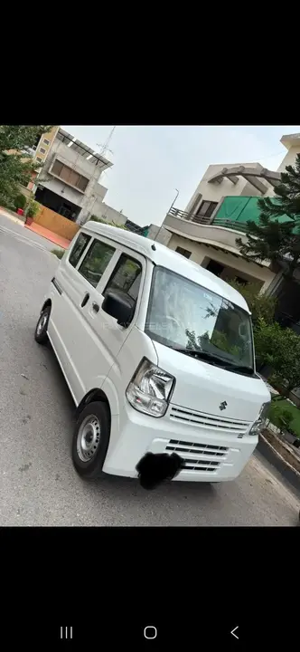 Suzuki Every 2025