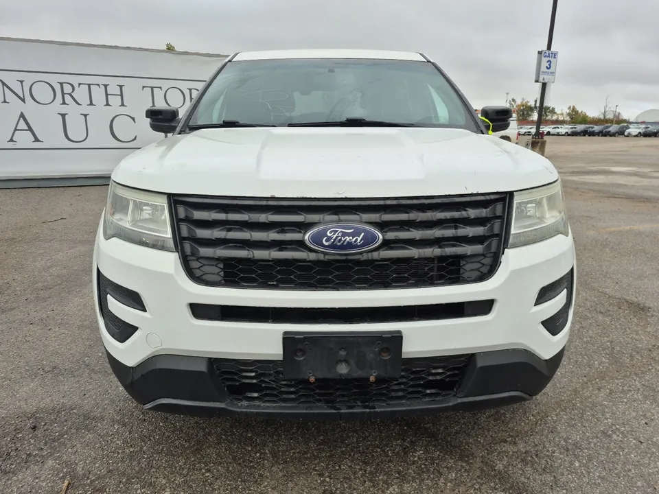 Ford Explorer 2016 photo 2