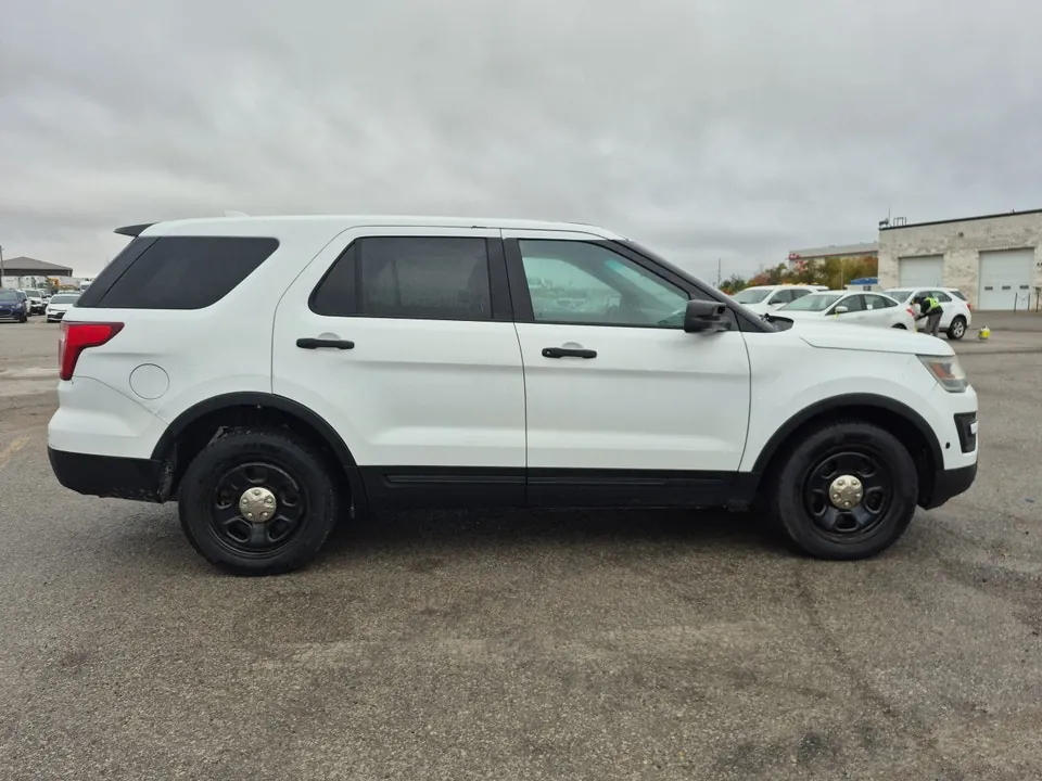 Ford Explorer 2016 photo 4