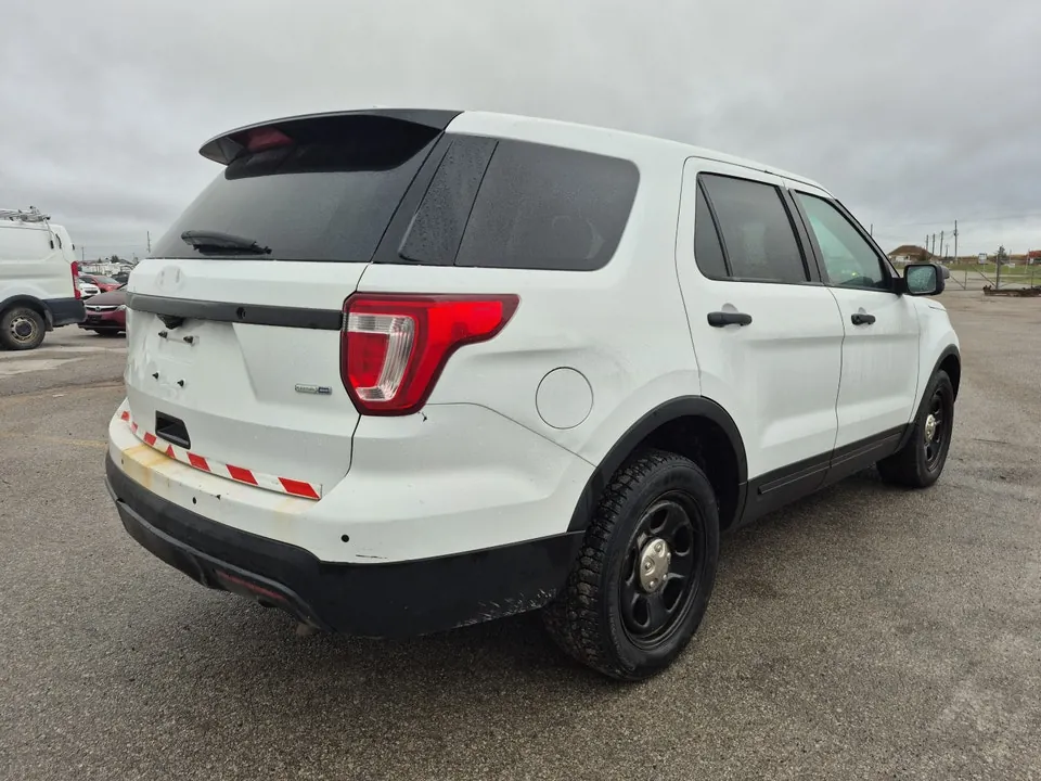 Ford Explorer 2016 photo 5