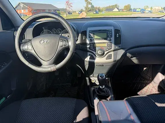Hyundai I30 2012 photo 3