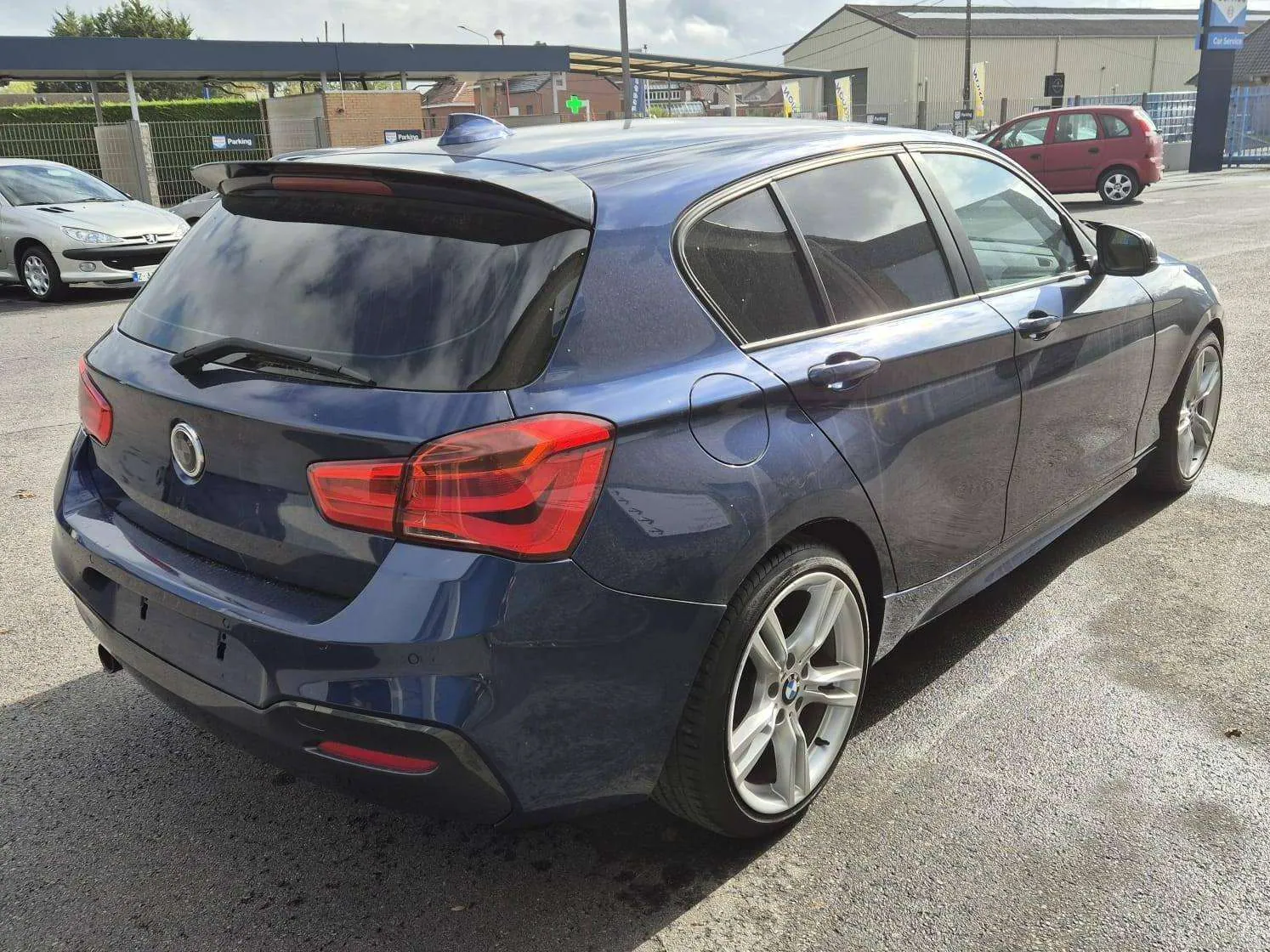 BMW 1 Series 2016 photo 2