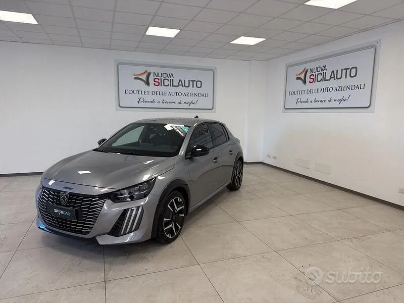 Peugeot 208 2024 photo 3