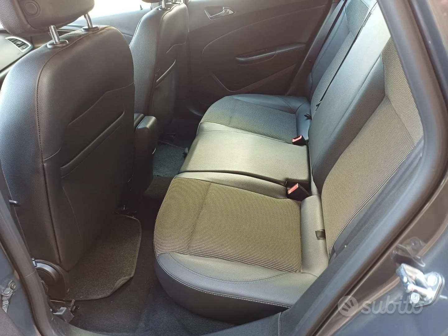 Opel Astra 2015 photo 5