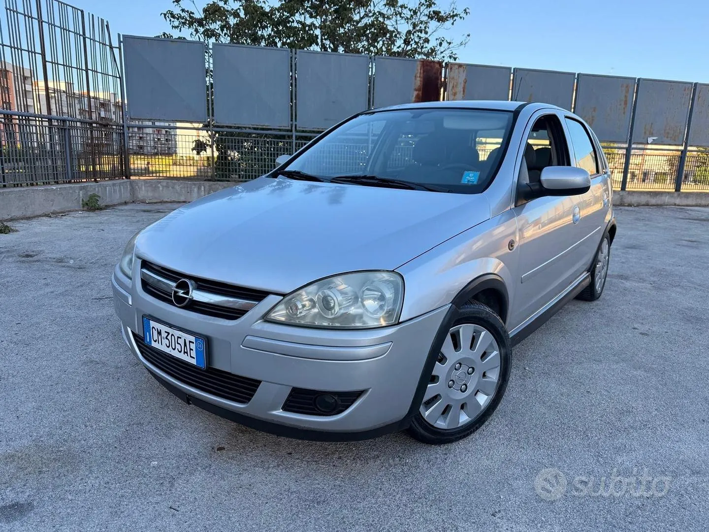 Opel Corsa 2004 photo 2
