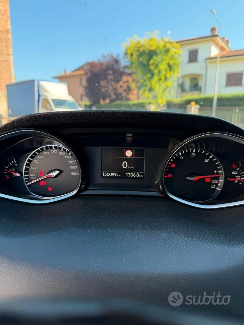 Peugeot 308 2019 photo 3