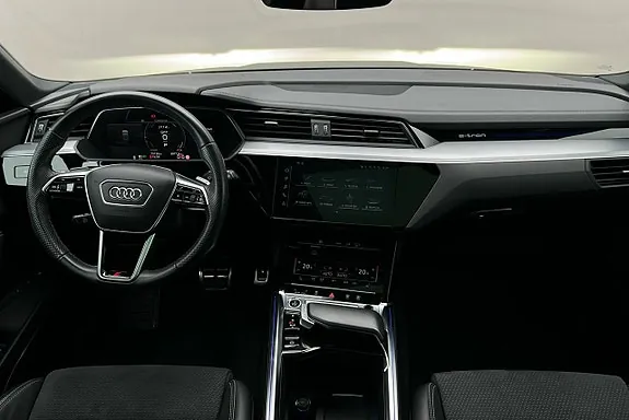 Audi Q8 E-Tron 2024 photo 3
