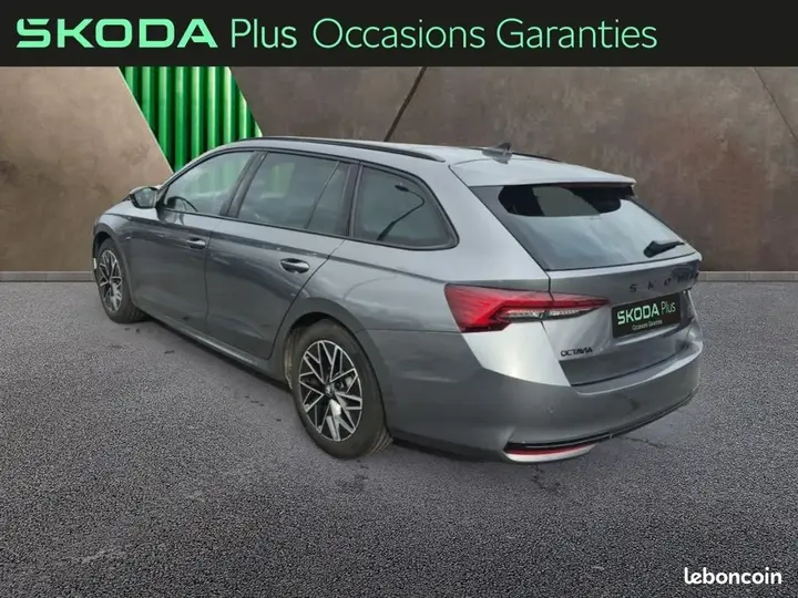 Skoda Octavia 2025 photo 4