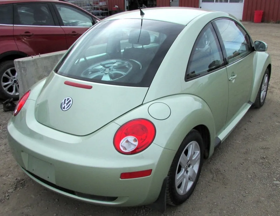 Volkswagen New Beetle 2007 photo 4