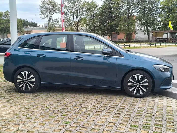 Mercedes-Benz B 180 2020 photo 4