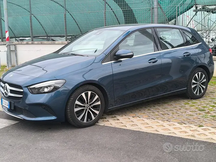 Mercedes-Benz B 180 2020 photo 3