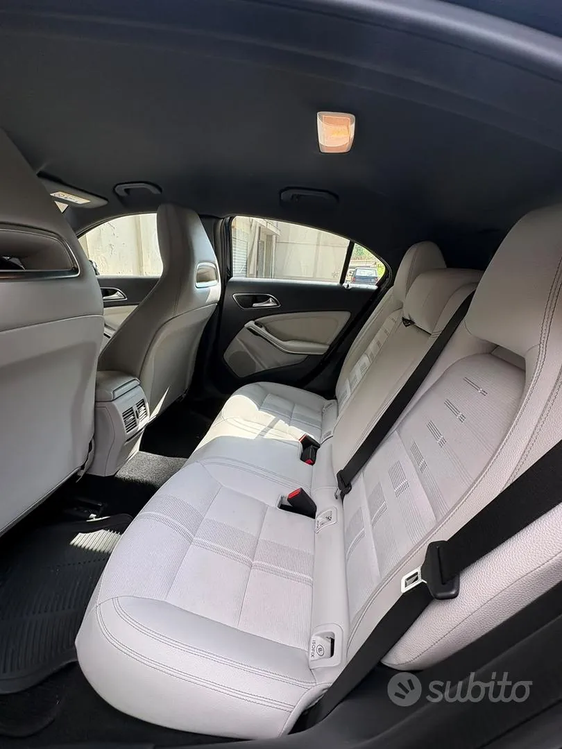 Mercedes-Benz A-Class 2017 photo 4