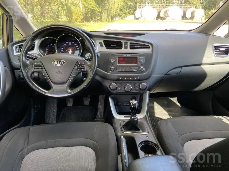 Kia Ceed 2013 photo 4