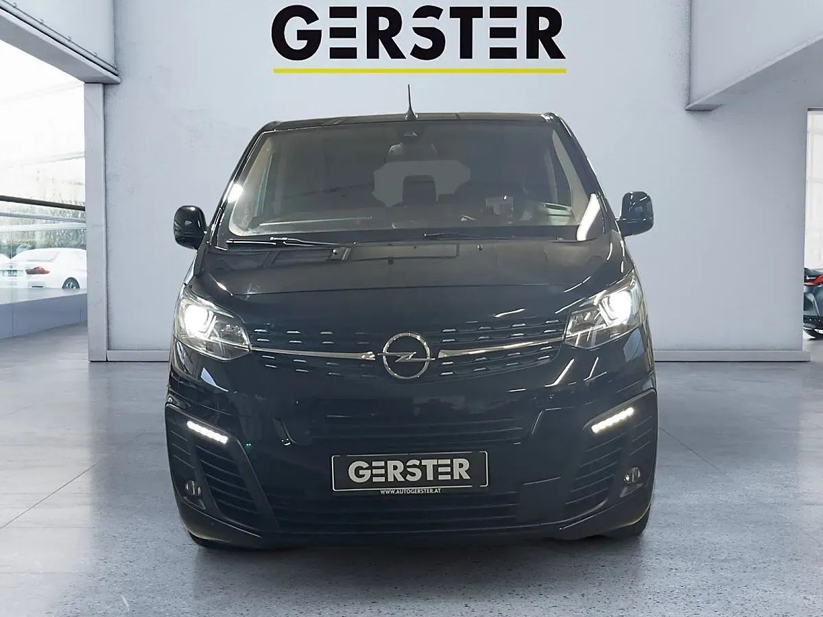Opel Zafira 2019 photo 2