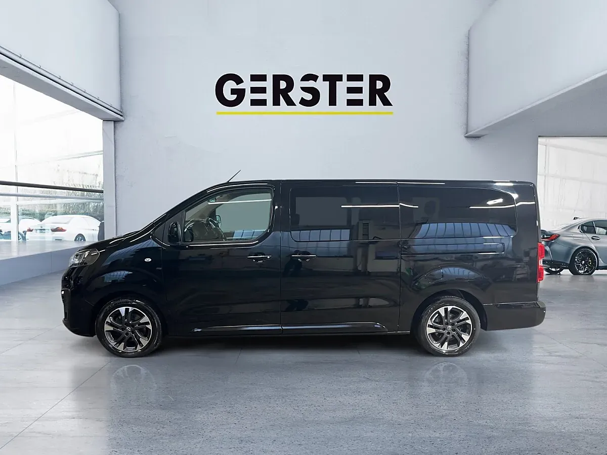 Opel Zafira 2019 photo 3