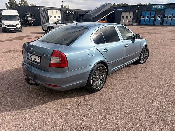 Skoda Octavia 2011 photo 4