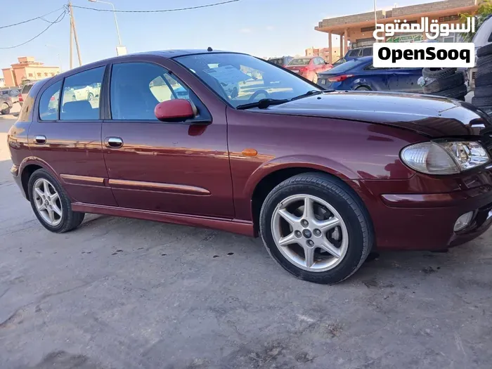 Nissan Almera 2003 photo 2