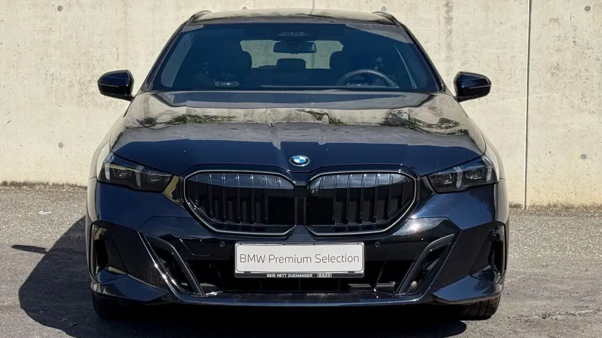 BMW 5 Series 2025 photo 2