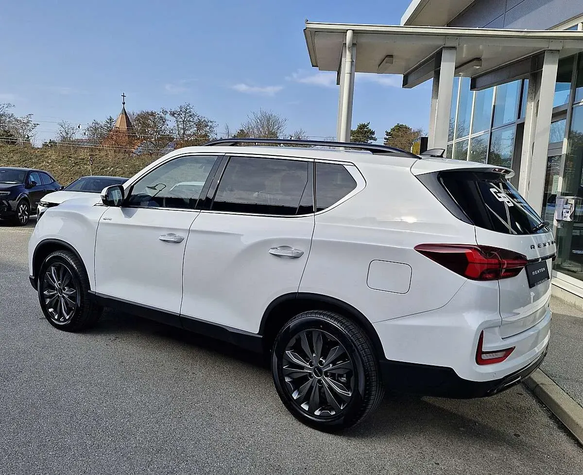 KG Mobility Rexton 2026 photo 3