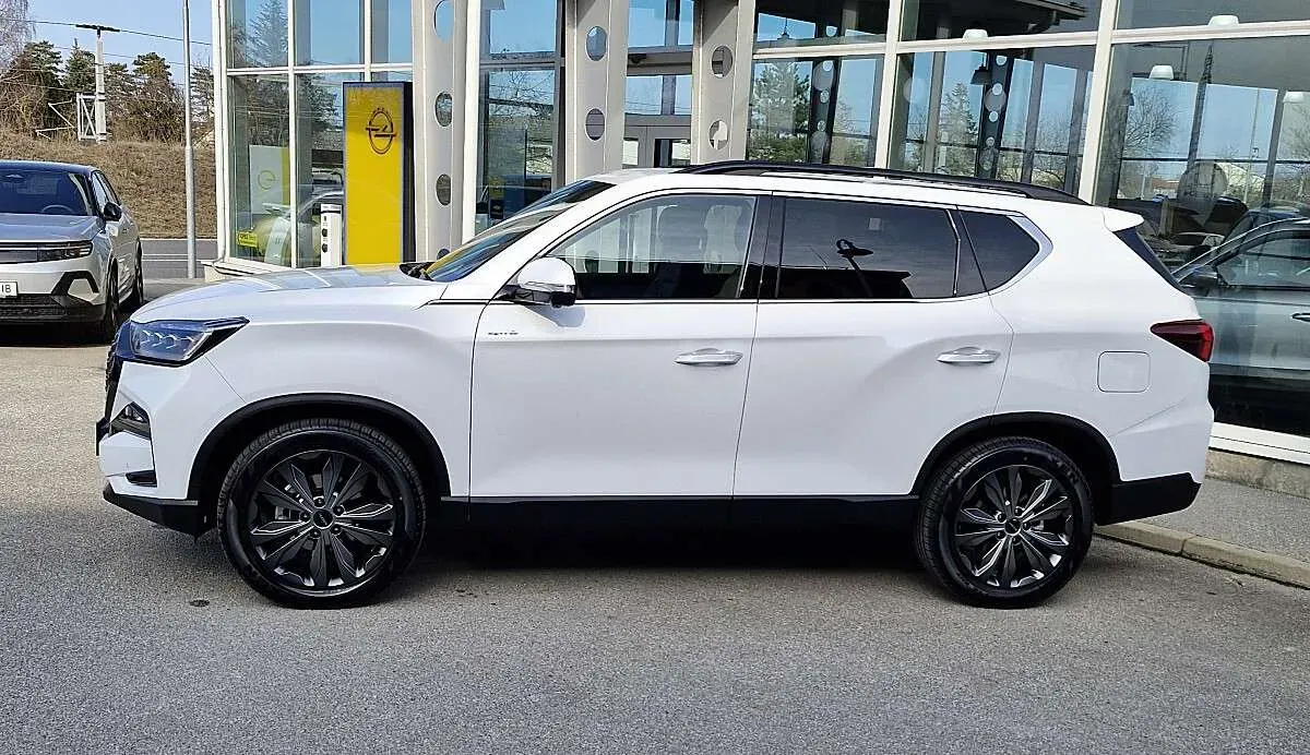 KG Mobility Rexton 2026 photo 2