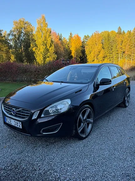 Volvo V60 2013 photo 2