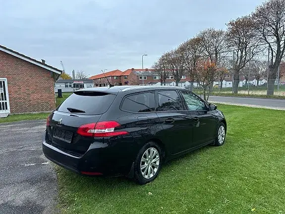 Peugeot 308 2019 photo 4
