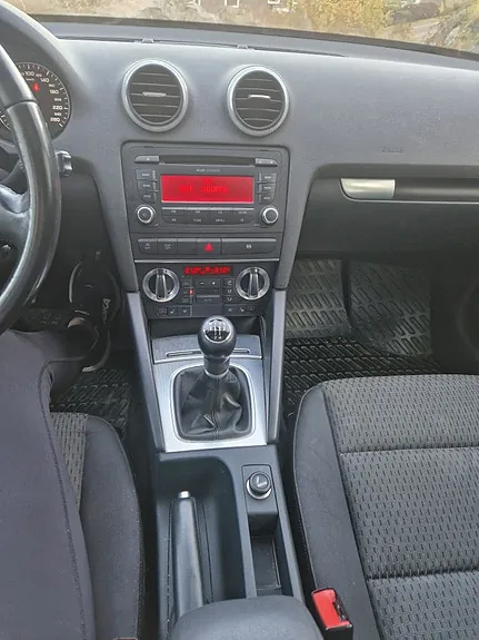 Audi A3 2010 photo 3