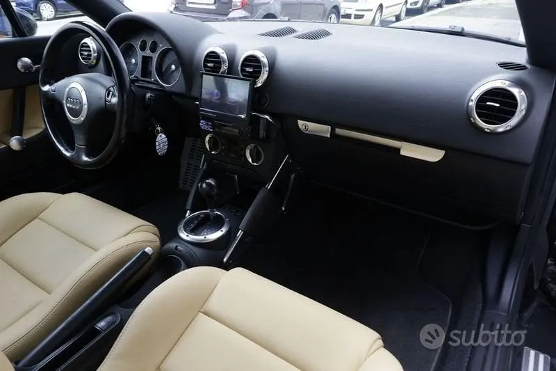Audi Tt 2003 photo 2
