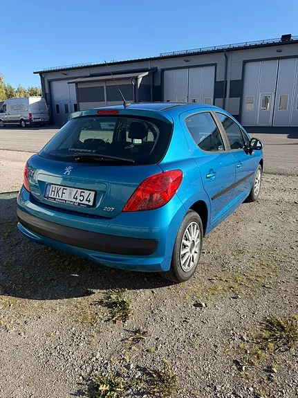 Peugeot 207 2008 photo 3