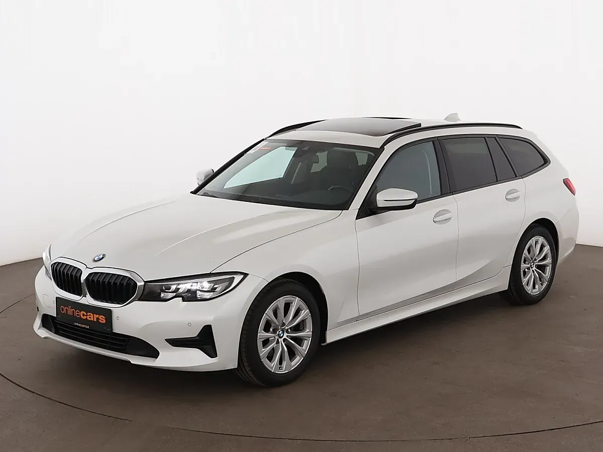 BMW 3 Series 2022 photo 2
