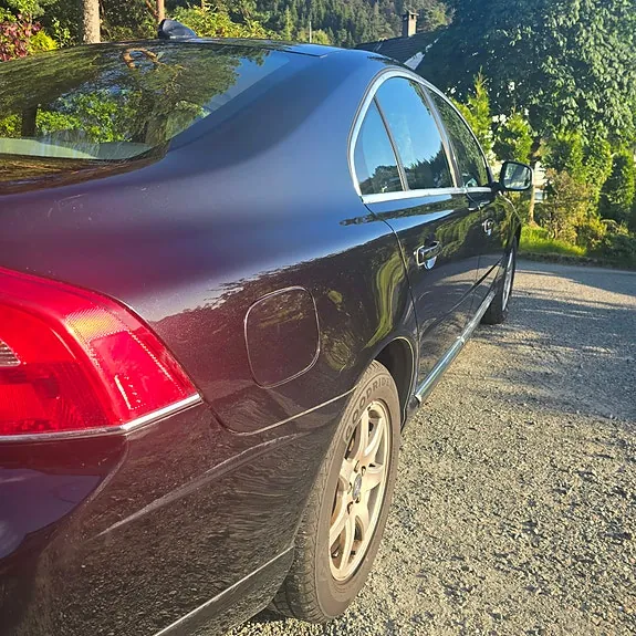 Volvo S80 2010 photo 2