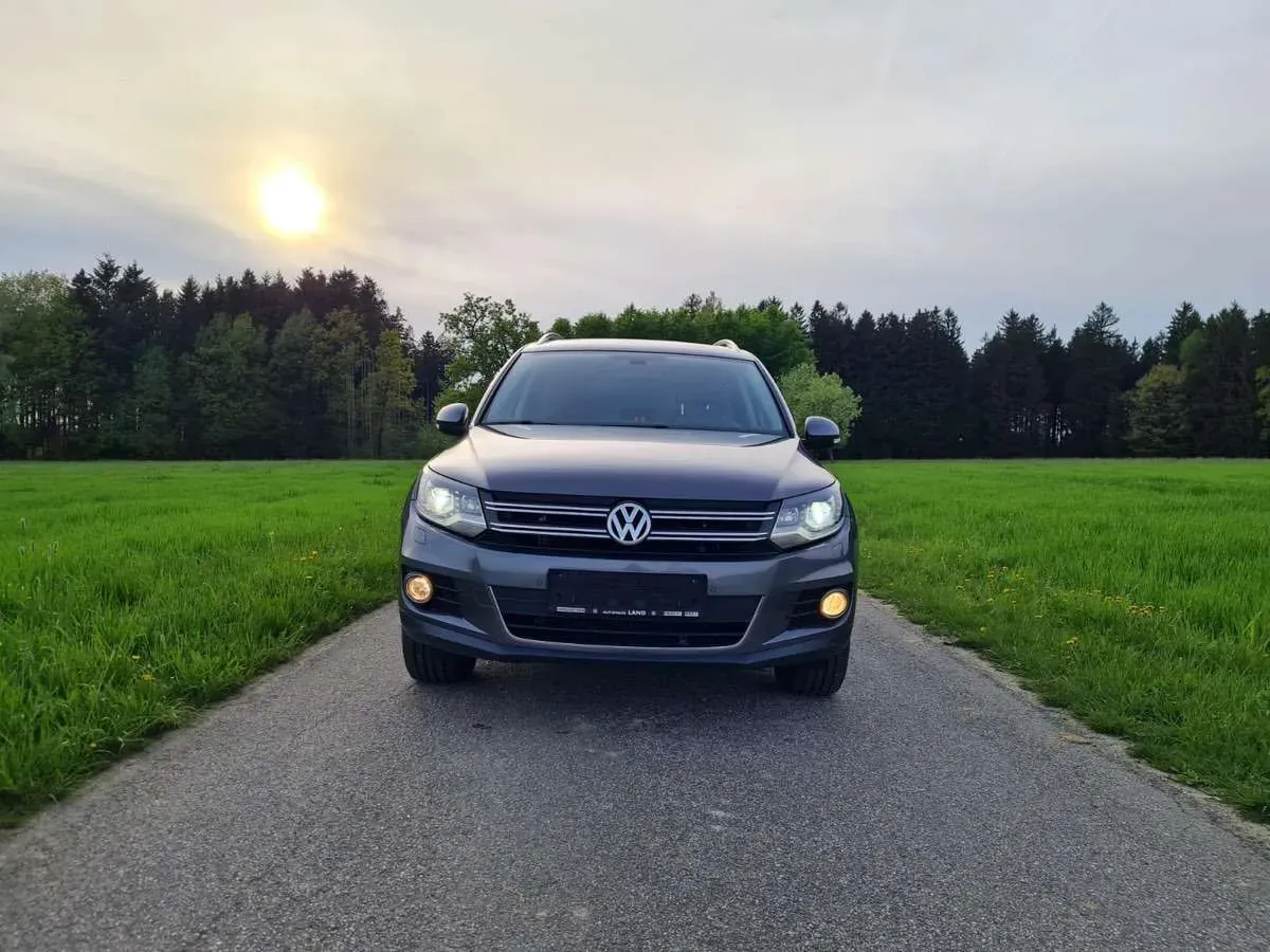 Volkswagen Tiguan 2012 photo 2