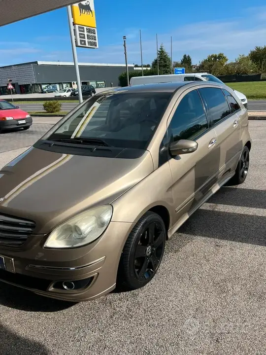 Mercedes-Benz B-Class
