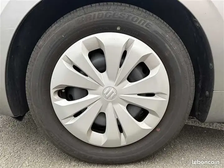 Suzuki Swift 2025 photo 4